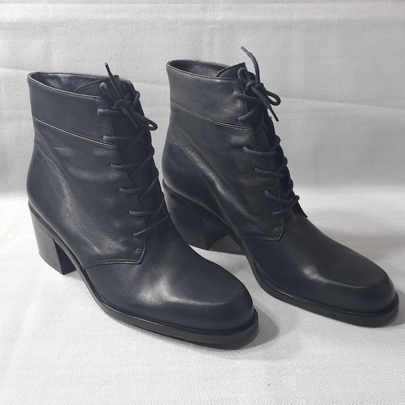Vintage Nine West Women's Leather Round Toe Lace Combat Ankle Boot  9 1/2M Black - Picture 1 of 13